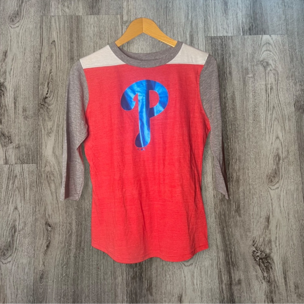 Philadelphia‎ Phillies 3/4 Sleeve Colorblock Tee – NWOT